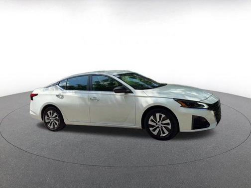 2024 Nissan Altima S FWD