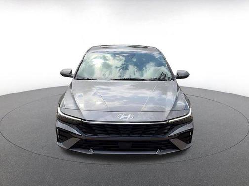 2025 Hyundai ELANTRA HEV Limited