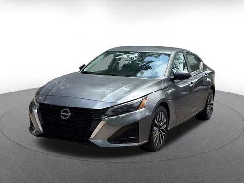 Gun Metallic 2024 Nissan Altima 2.5 SV