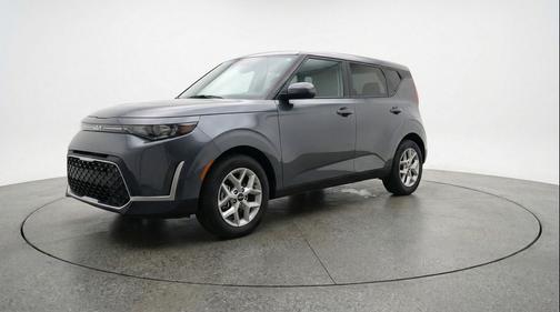 Gravity Gray 2025 Kia Soul LX