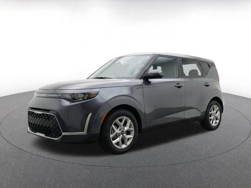 Gravity Gray 2025 Kia Soul LX