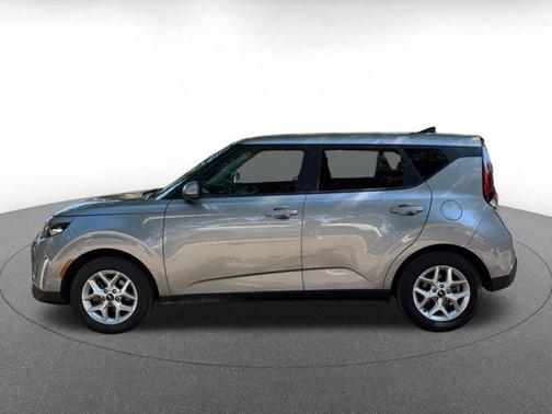 Gravity Gray 2025 Kia Soul LX