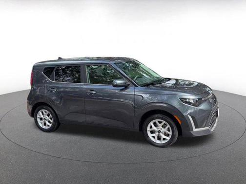 Gravity Gray 2025 Kia Soul LX
