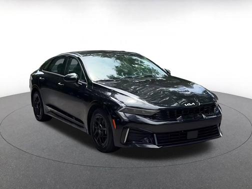 Aurora Black Pearl 2025 Kia K5 LXS