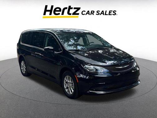 2024 Chrysler Voyager LX