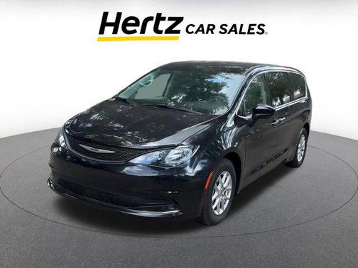 2024 Chrysler Voyager LX