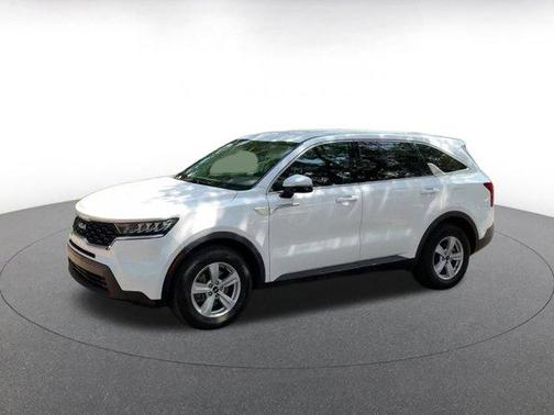 2022 Kia Sorento LX