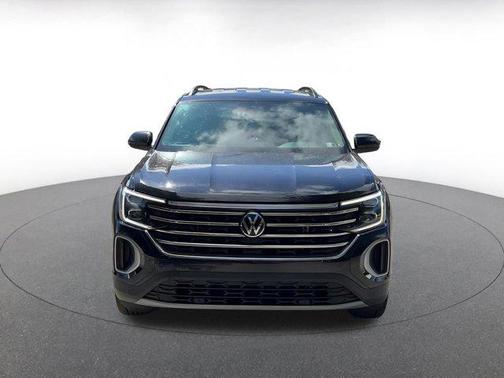 2025 Volkswagen Atlas 2.0T SE w/Technology 4MOTION