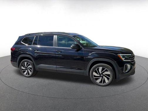 2025 Volkswagen Atlas 2.0T SE w/Technology 4MOTION