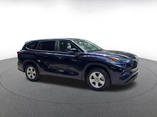 Blueprint 2025 Toyota Highlander LE