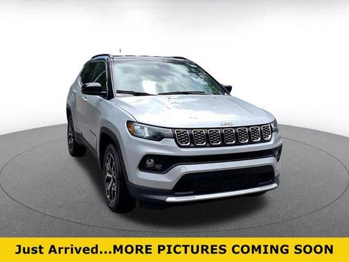 Silver Zynith Metallic Clearcoat 2025 Jeep Compass Limited