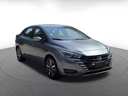 Gun Metallic 2025 Nissan Versa 1.6 SV