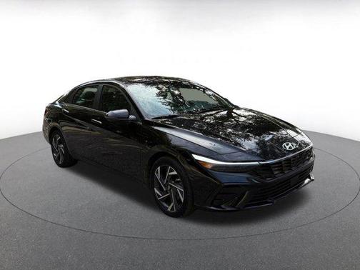 2025 Hyundai ELANTRA HEV Limited