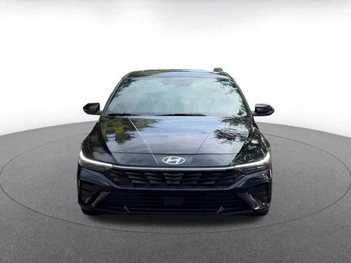 2025 Hyundai ELANTRA HEV Limited