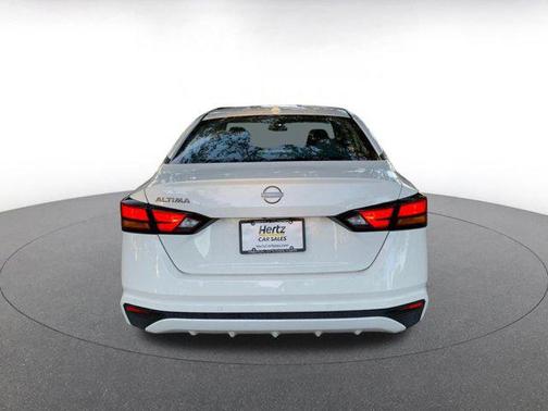 2025 Nissan Altima SV FWD