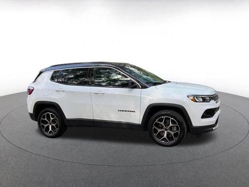 Bright White Clearcoat 2025 Jeep Compass Limited