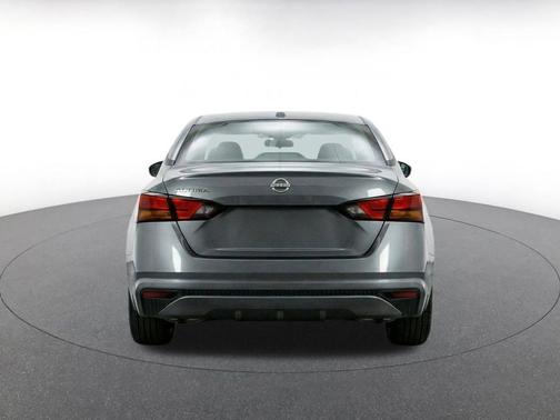 Gun Metallic 2025 Nissan Altima SV FWD