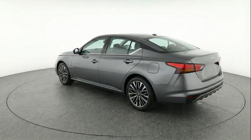 Gun Metallic 2025 Nissan Altima SV FWD