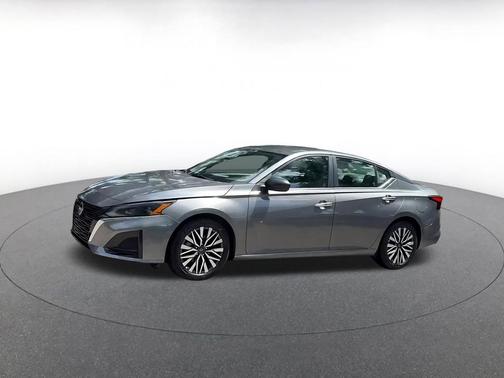 Gun Metallic 2025 Nissan Altima SV FWD
