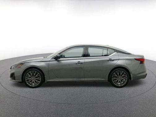 Gun Metallic 2025 Nissan Altima SV FWD