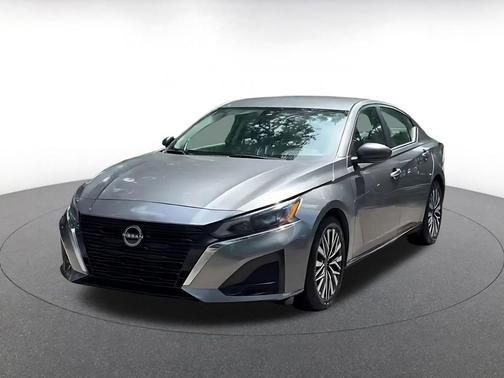 Gun Metallic 2025 Nissan Altima SV FWD