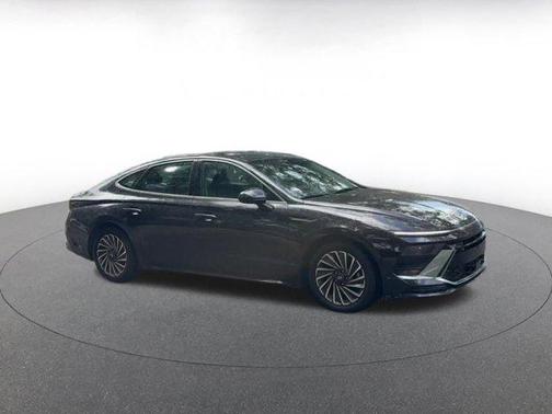 2024 Hyundai SONATA Hybrid SE