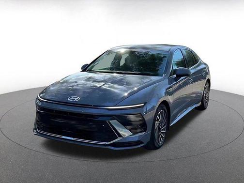 2025 Hyundai SONATA Hybrid SE