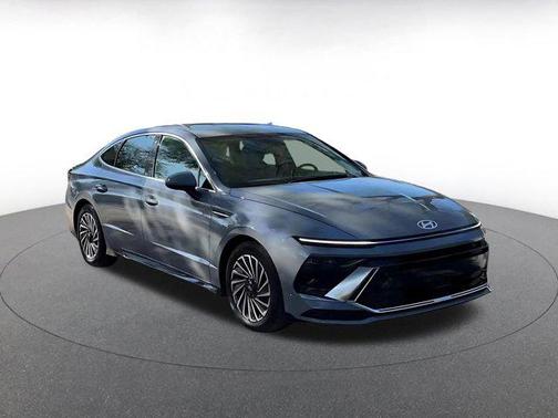 2025 Hyundai SONATA Hybrid SE