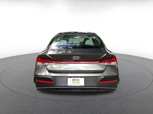 2025 Hyundai ELANTRA HEV Limited