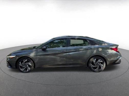 2025 Hyundai ELANTRA HEV Limited