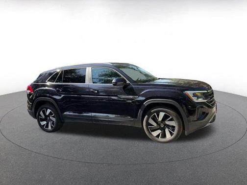 2025 Volkswagen Atlas Cross Sport 2.0T SE w/Technology 4MOTION