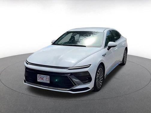 2024 Hyundai SONATA Hybrid SE