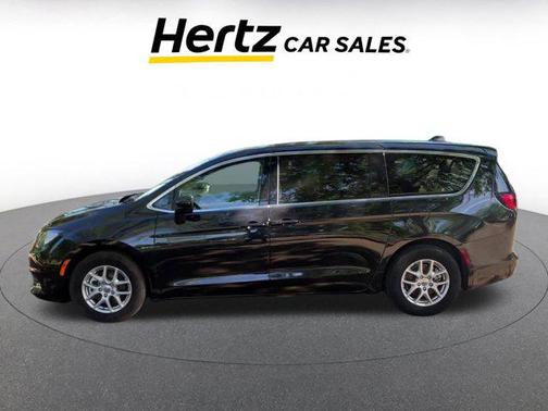 2024 Chrysler Voyager LX