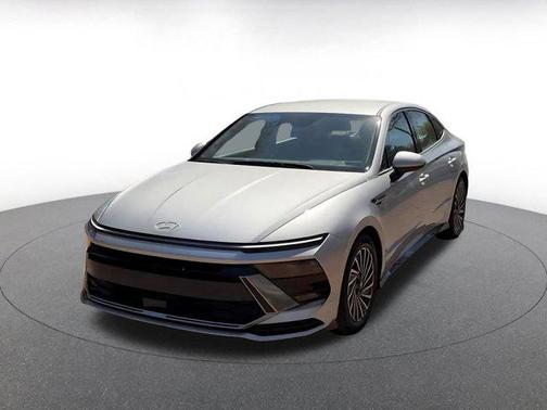 2025 Hyundai SONATA Hybrid SE