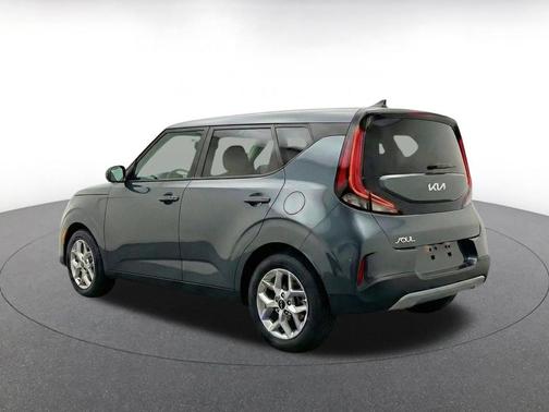 Gravity Gray 2025 Kia Soul LX