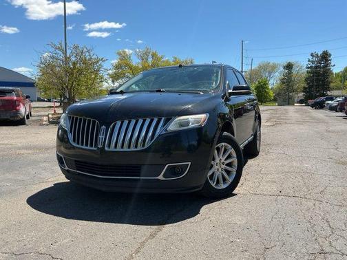 TUXEDO BLACK METALLIC 2013 Lincoln MKX Base