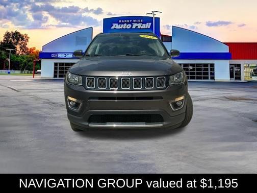 Granite Crystal Metallic Clearcoat 2018 Jeep Compass Limited