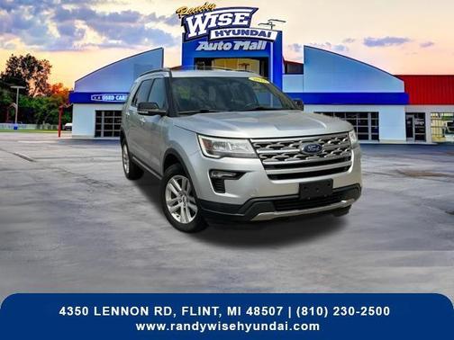 INGOT SILVER METALLIC 2018 Ford Explorer XLT