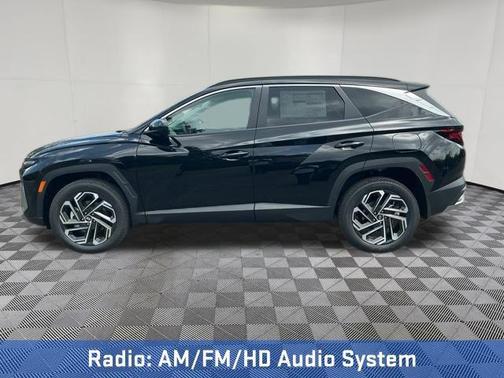 Phantom Black 2026 Hyundai TUCSON SEL Plus