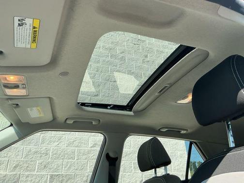 Ecotronic Gray 2024 Hyundai VENUE SEL