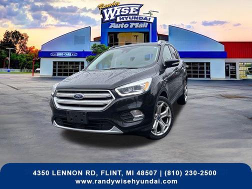 AGATE BLACK 2019 Ford Escape Titanium