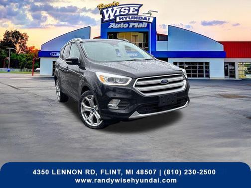 AGATE BLACK 2019 Ford Escape Titanium