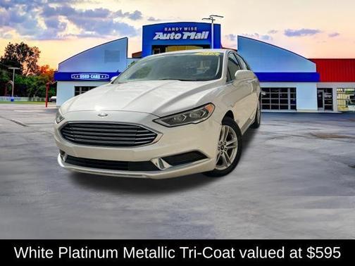 WHITE PLATINUM MET TRI-COAT 2018 Ford Fusion SE