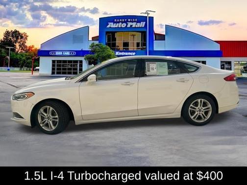 WHITE PLATINUM MET TRI-COAT 2018 Ford Fusion SE