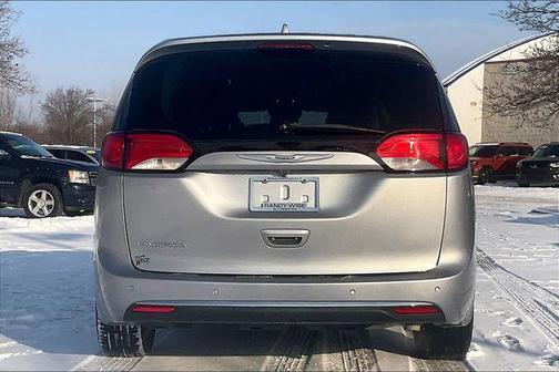 2018 Chrysler Pacifica Touring-L Plus