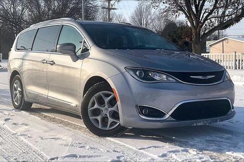 2018 Chrysler Pacifica Touring-L Plus