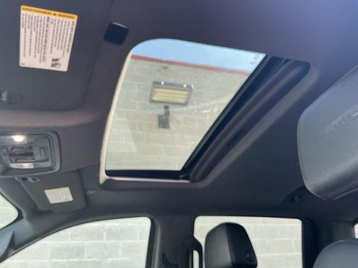 Summit White 2019 GMC Sierra 1500 AT4