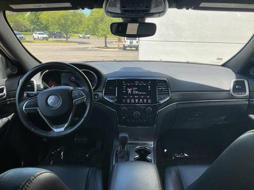 Granite Crystal Metallic Clearcoat 2019 Jeep Grand Cherokee Limited