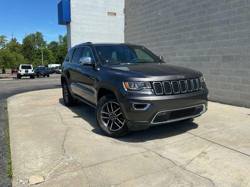 Granite Crystal Metallic Clearcoat 2019 Jeep Grand Cherokee Limited