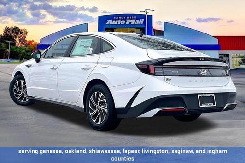 2026 Hyundai SONATA Hybrid Base